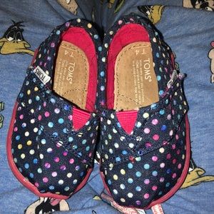Toddler Toms size 4 new without box